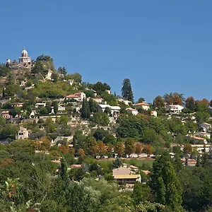 https://provence-forcalquier-gte-du-paradis.fr-provencehotel.com