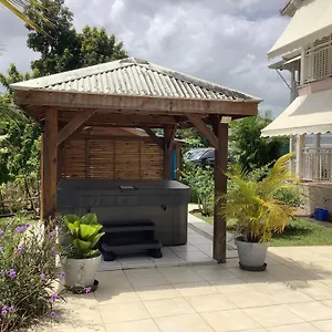 https://villa-alizee-appartement-4.comcaribbean.com