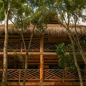Treehouse H2ojos Campsite